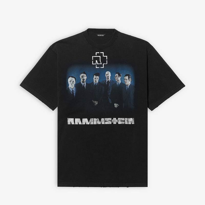 Camiseta de Rammstein por Balenciaga