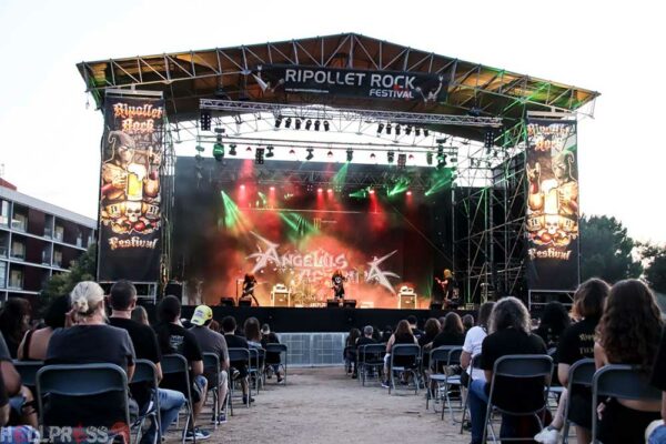 Público en Ripollet Rock 2021