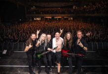 La banda alemana de Heavy Metal Blind Guardian tras un concierto