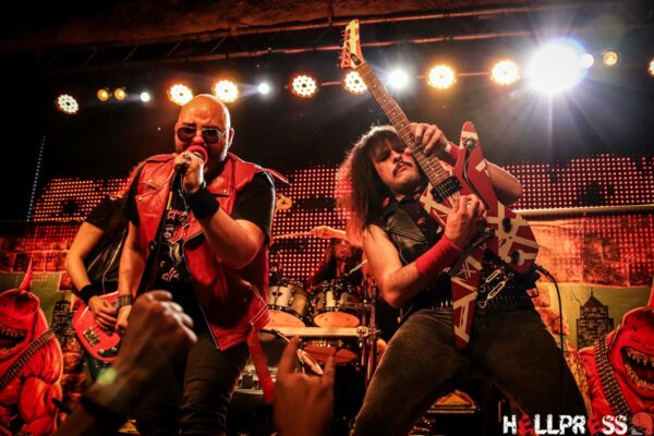 Concierto de la banda de Heavy Metal Redshark en Barcelona