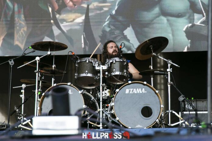 Federico Gatti en concierto con Wind Rose en Leyendas del Rock 2024