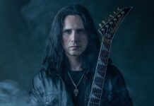 El guitarrista Gus G.