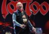 Muere Angry Anderson, cantante de ROSE TATTOO, a los 79 años, tras sufrir problemas cardiacos Angry Anderson, cantante de Rose Tattoo